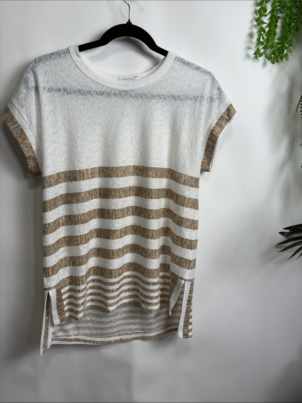 bobeau White and Tan Striped Short Sleeve Tee